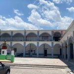 Ejército entrega ayuda humanitaria en Santa Cruz Ozolotepec; traslada a embarazada a hospital