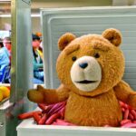 Gigante naval estadounidense atraviesa el Canal de Suez en señal de fuerza ante Irán