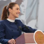 Gigante naval estadounidense atraviesa el Canal de Suez en señal de fuerza ante Irán